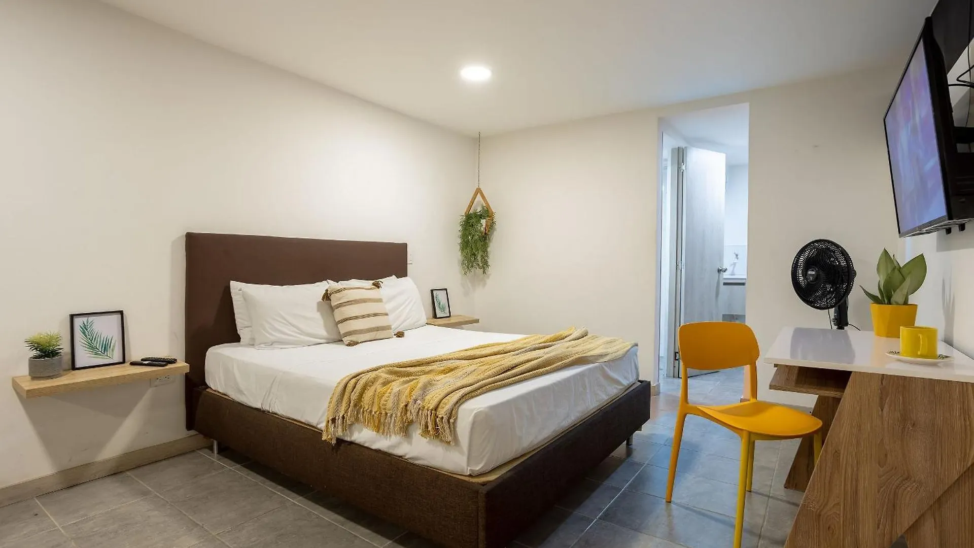 Tranvia 40 - Amoblados Velasquez Medellin Apartment